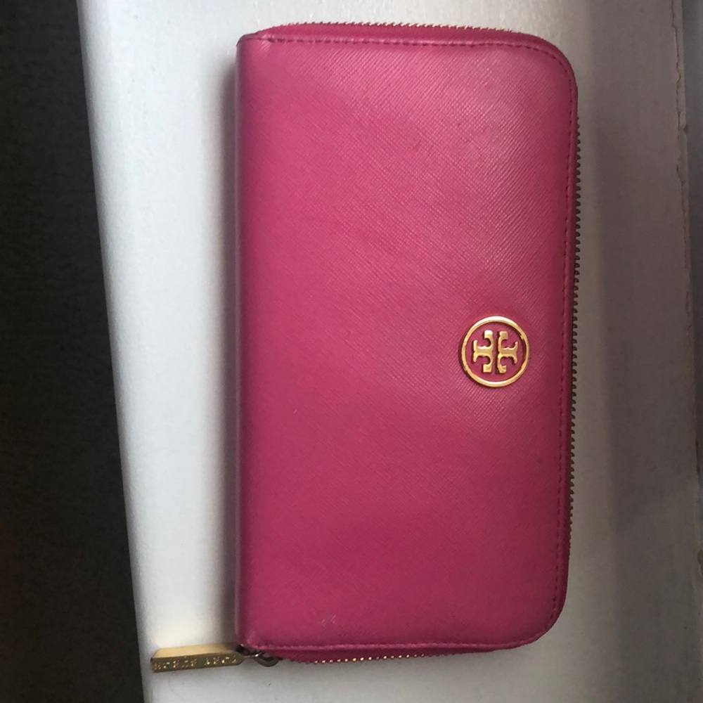 Tory Burch wallet